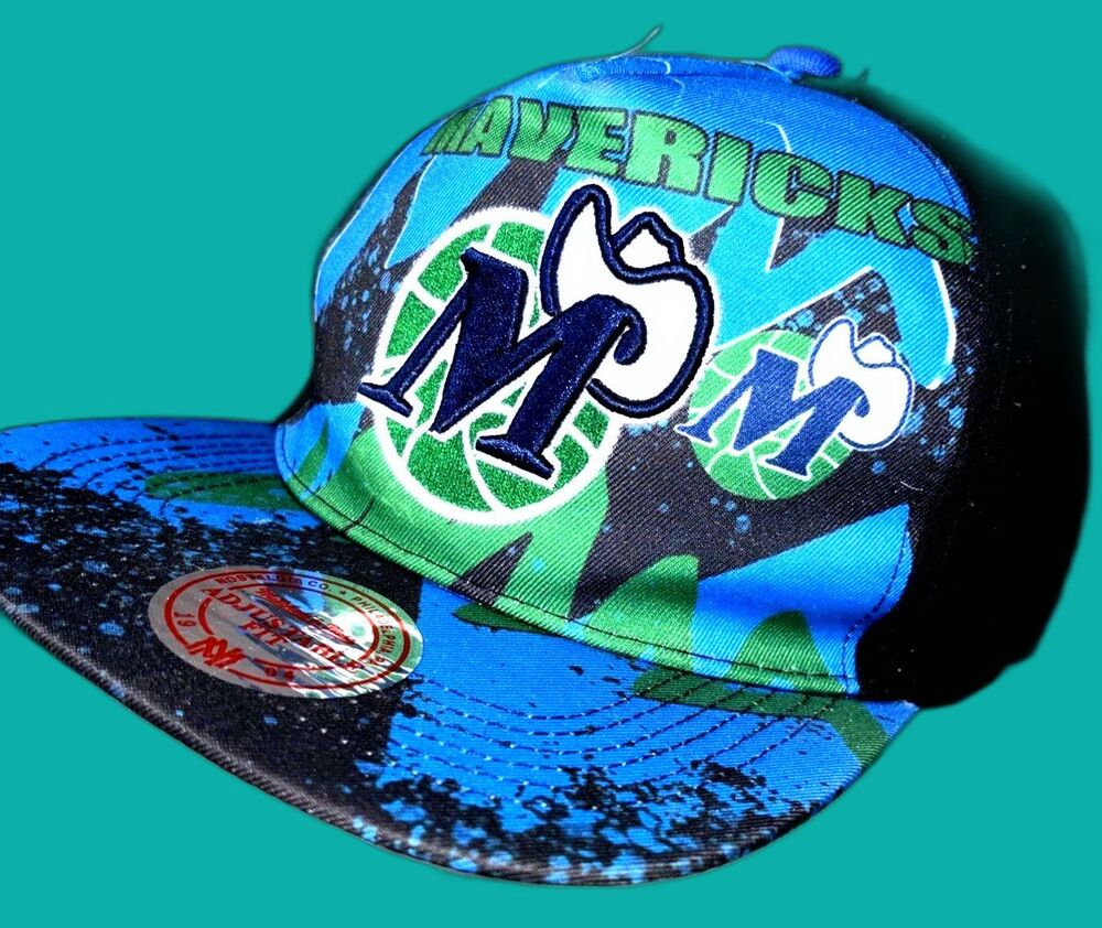 Mitchell & Ness Dallas Mavericks Hardwood Classics Hyper Hoops Snapback OLD LOGO